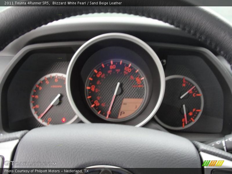 Blizzard White Pearl / Sand Beige Leather 2011 Toyota 4Runner SR5
