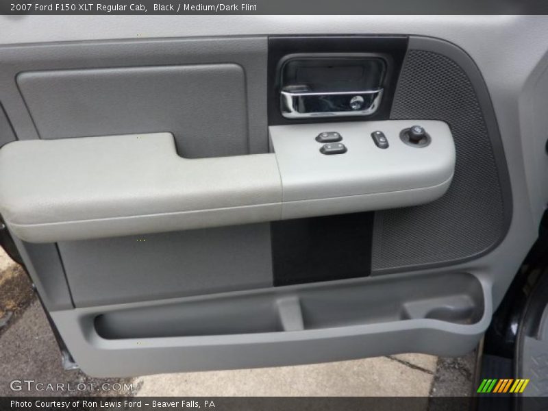 Black / Medium/Dark Flint 2007 Ford F150 XLT Regular Cab