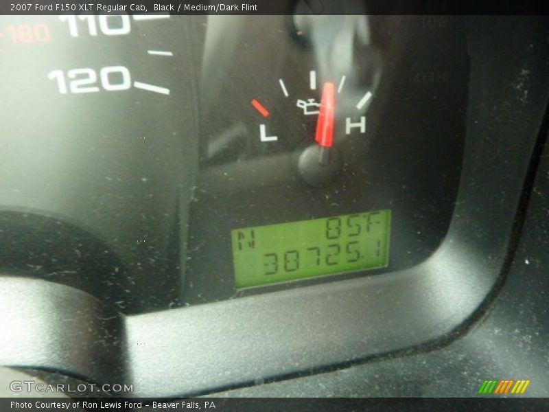 Black / Medium/Dark Flint 2007 Ford F150 XLT Regular Cab