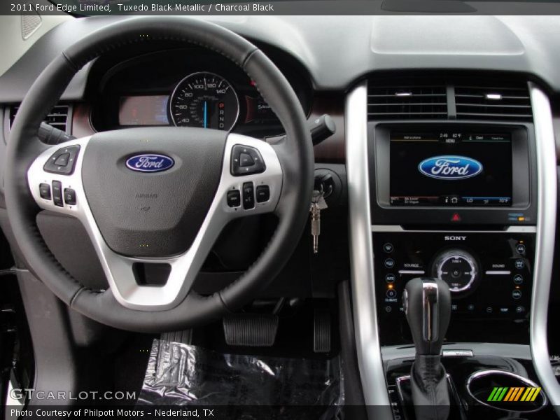 Tuxedo Black Metallic / Charcoal Black 2011 Ford Edge Limited