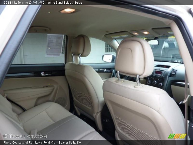 White Sand Beige / Beige 2011 Kia Sorento LX V6 AWD