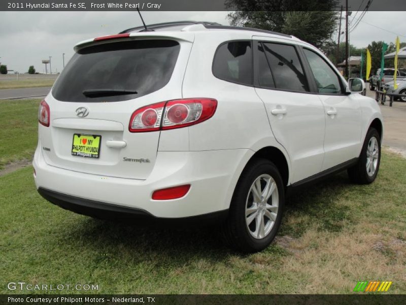 Frost White Pearl / Gray 2011 Hyundai Santa Fe SE