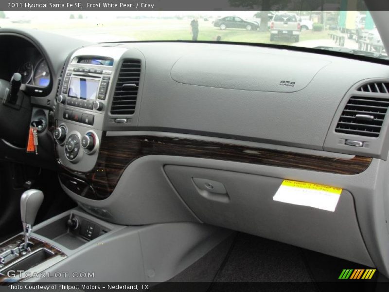 Frost White Pearl / Gray 2011 Hyundai Santa Fe SE