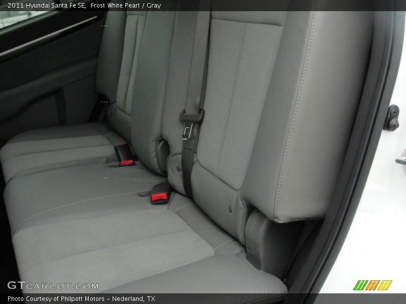 Frost White Pearl / Gray 2011 Hyundai Santa Fe SE