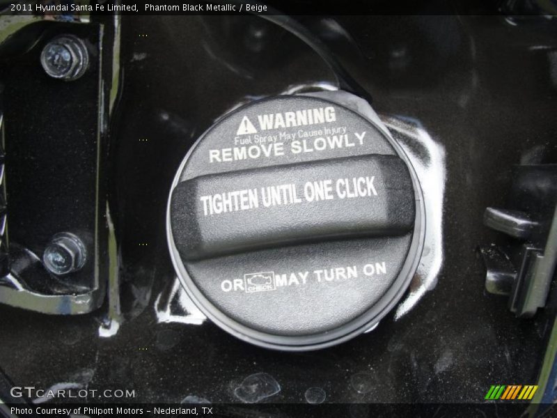 Phantom Black Metallic / Beige 2011 Hyundai Santa Fe Limited