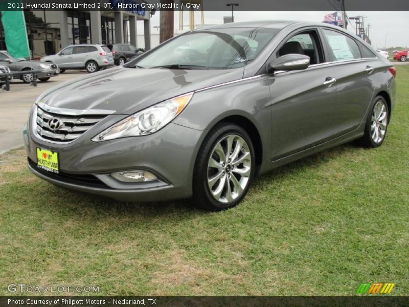 Front 3/4 View of 2011 Sonata Limited 2.0T