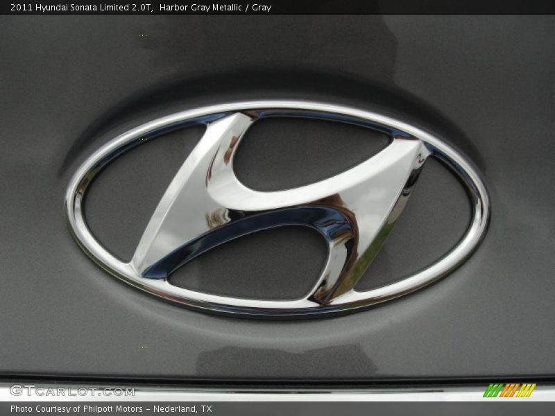 Harbor Gray Metallic / Gray 2011 Hyundai Sonata Limited 2.0T
