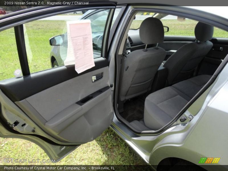 Magnetic Gray / Charcoal 2009 Nissan Sentra 2.0