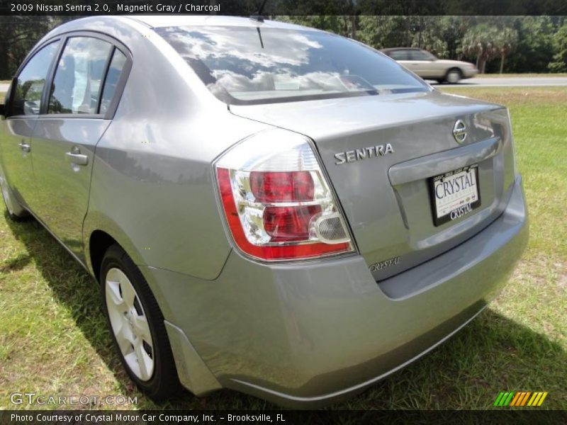 Magnetic Gray / Charcoal 2009 Nissan Sentra 2.0