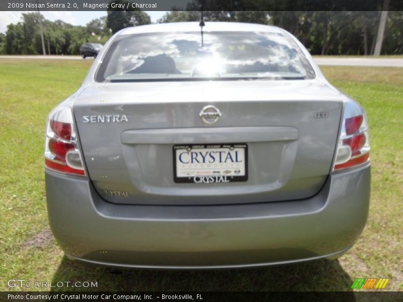 Magnetic Gray / Charcoal 2009 Nissan Sentra 2.0