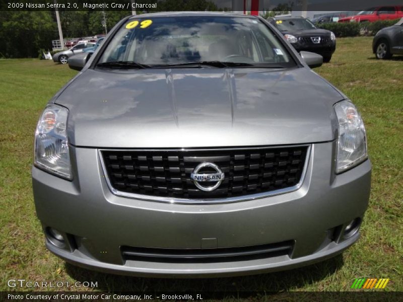 Magnetic Gray / Charcoal 2009 Nissan Sentra 2.0