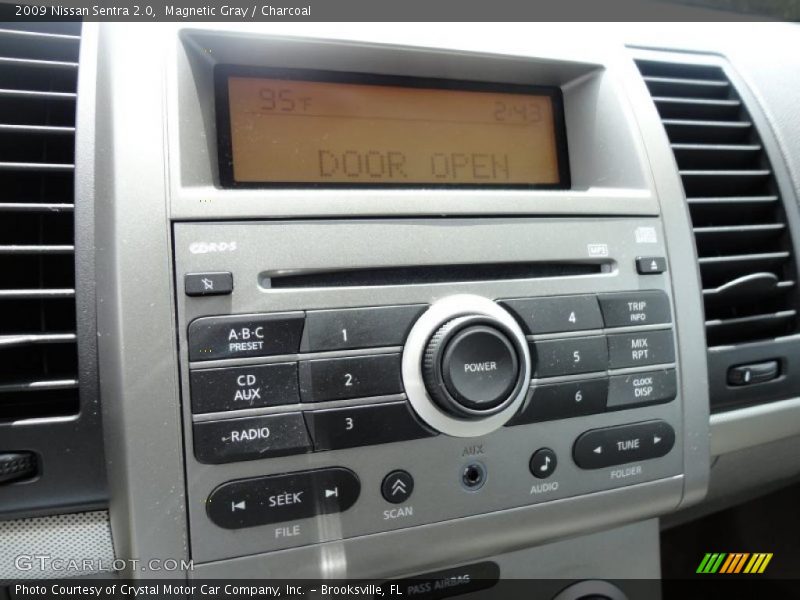 Magnetic Gray / Charcoal 2009 Nissan Sentra 2.0