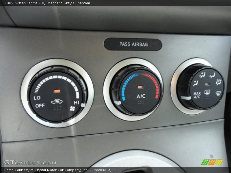 Magnetic Gray / Charcoal 2009 Nissan Sentra 2.0