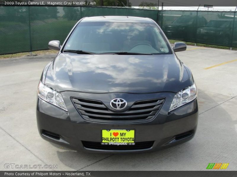 Magnetic Gray Metallic / Ash 2009 Toyota Camry LE