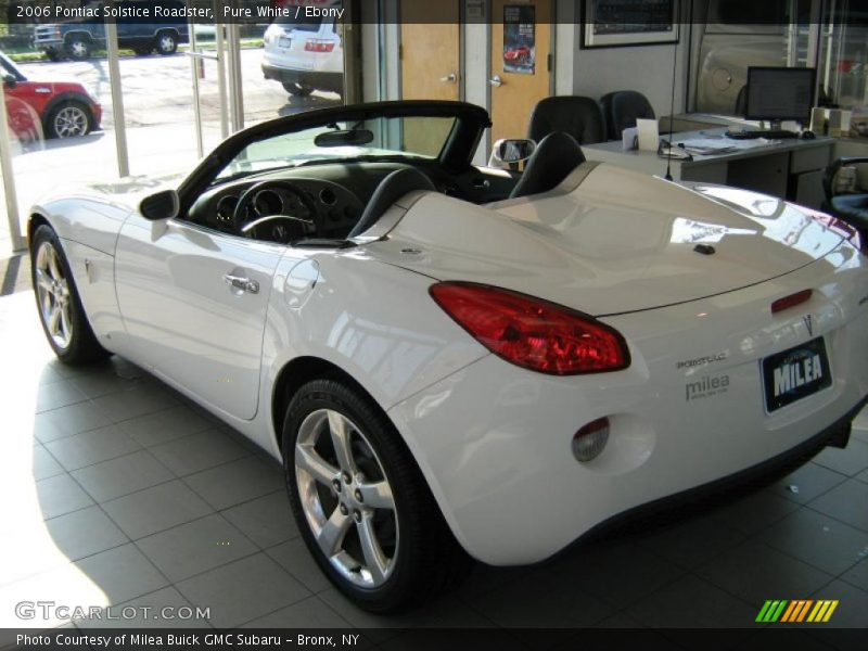 Pure White / Ebony 2006 Pontiac Solstice Roadster