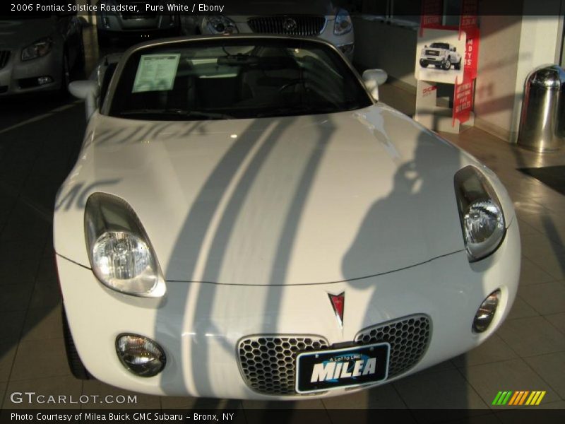 Pure White / Ebony 2006 Pontiac Solstice Roadster