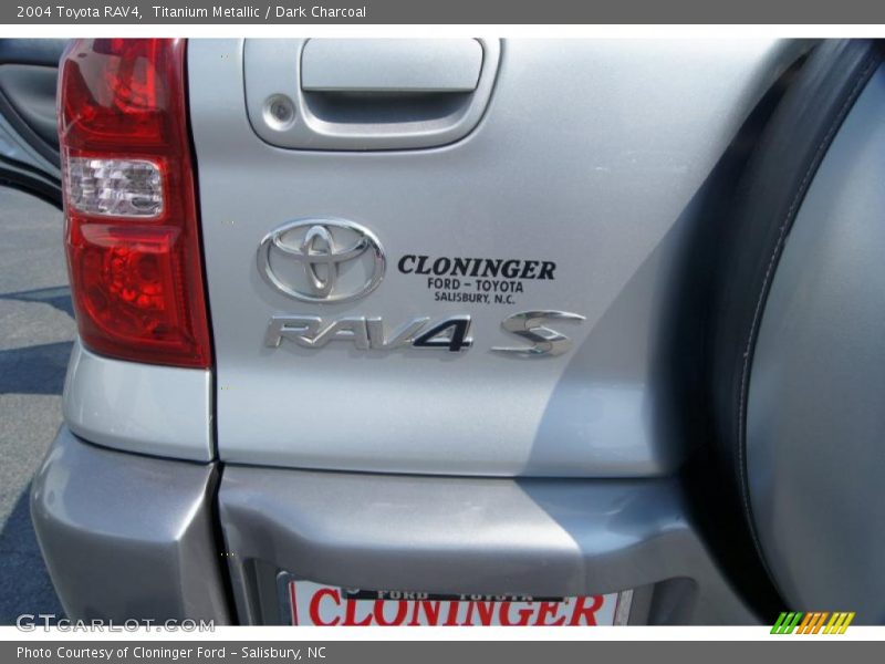 Titanium Metallic / Dark Charcoal 2004 Toyota RAV4