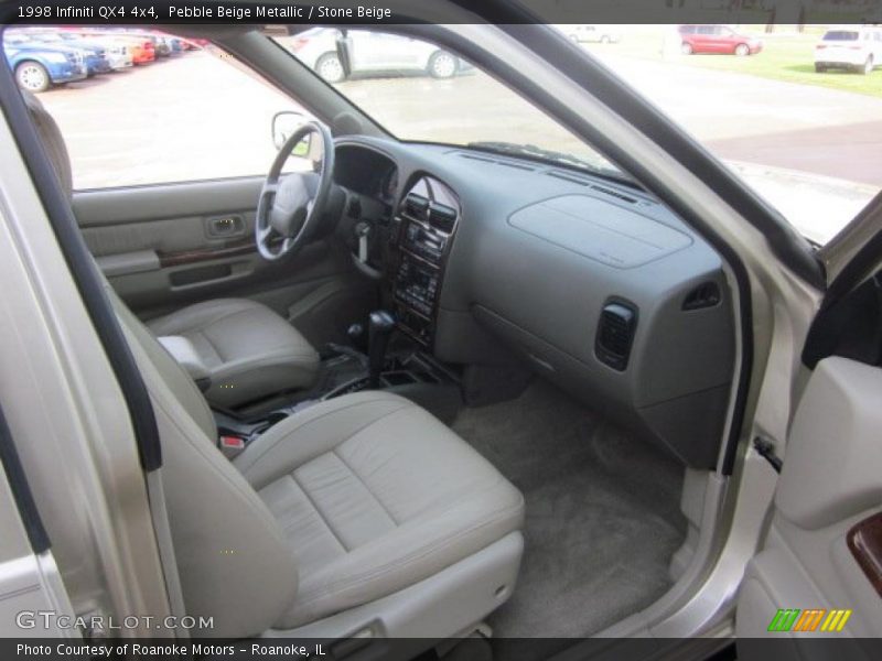 Pebble Beige Metallic / Stone Beige 1998 Infiniti QX4 4x4