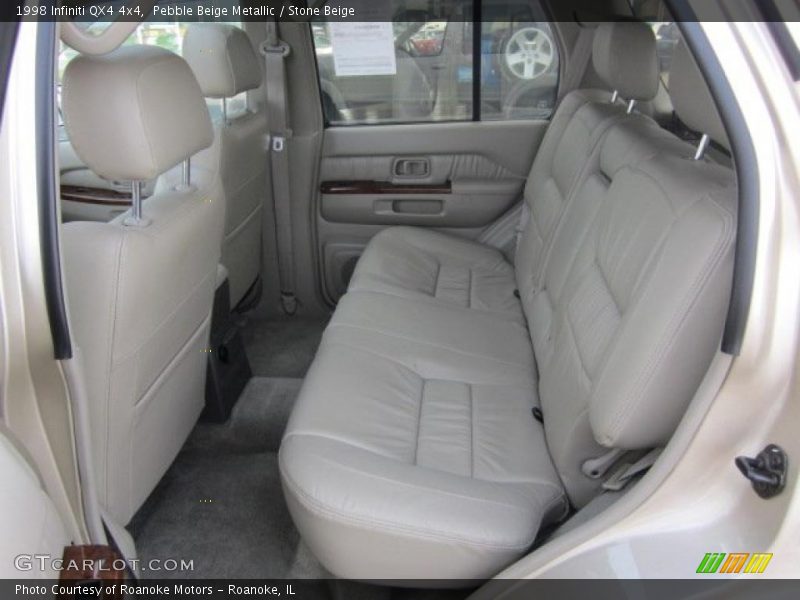 Pebble Beige Metallic / Stone Beige 1998 Infiniti QX4 4x4