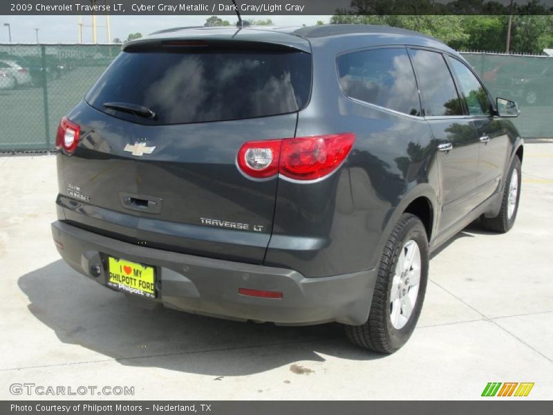 Cyber Gray Metallic / Dark Gray/Light Gray 2009 Chevrolet Traverse LT