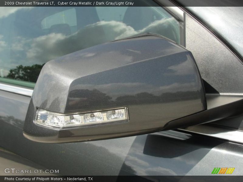 Cyber Gray Metallic / Dark Gray/Light Gray 2009 Chevrolet Traverse LT