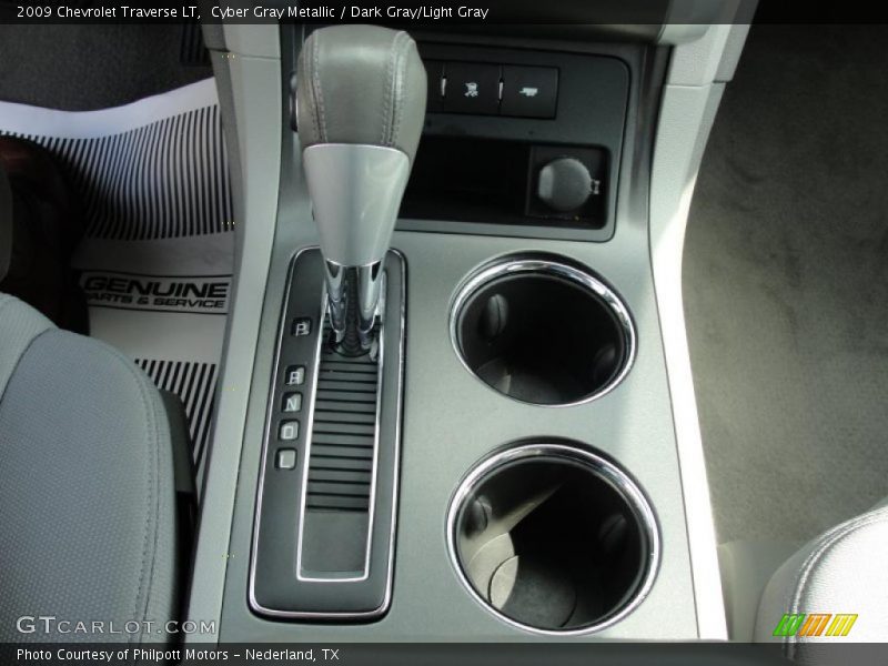 Cyber Gray Metallic / Dark Gray/Light Gray 2009 Chevrolet Traverse LT