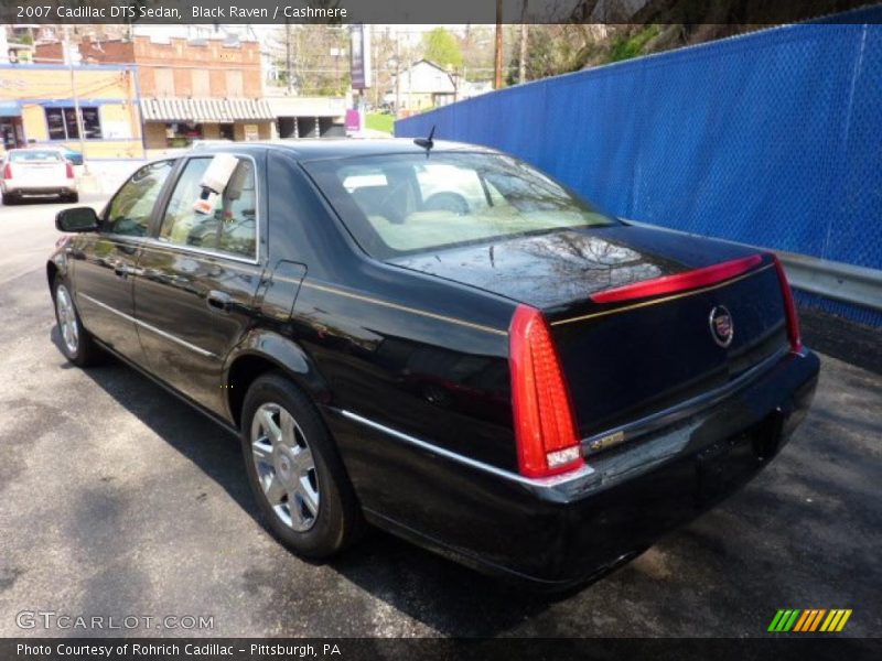 Black Raven / Cashmere 2007 Cadillac DTS Sedan