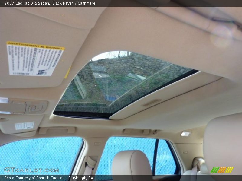 Black Raven / Cashmere 2007 Cadillac DTS Sedan