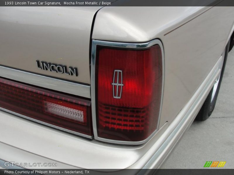 Mocha Frost Metallic / Beige 1993 Lincoln Town Car Signature