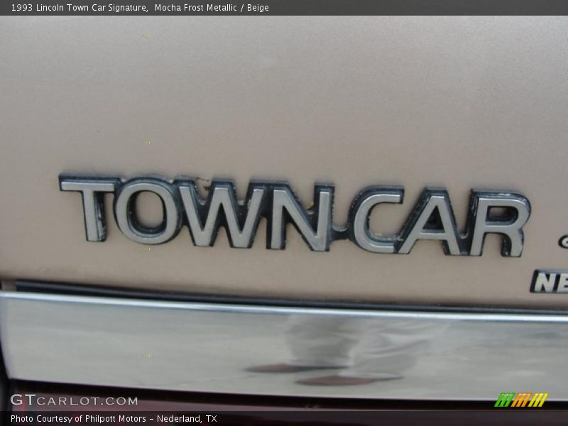 Mocha Frost Metallic / Beige 1993 Lincoln Town Car Signature