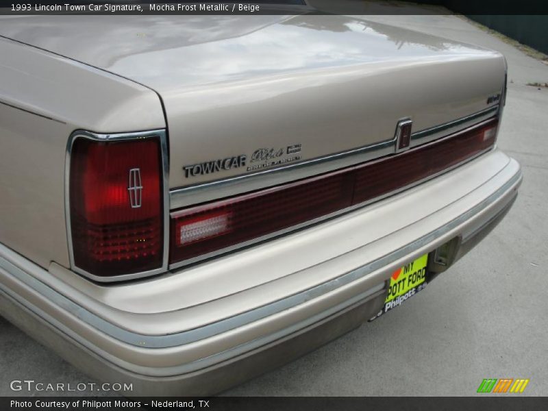 Mocha Frost Metallic / Beige 1993 Lincoln Town Car Signature
