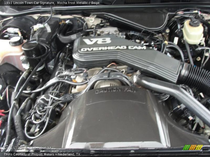  1993 Town Car Signature Engine - 4.6 Liter SOHC 16-Valve V8