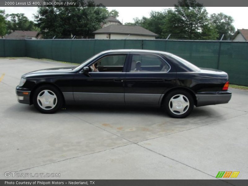 Black Onyx / Ivory 2000 Lexus LS 400