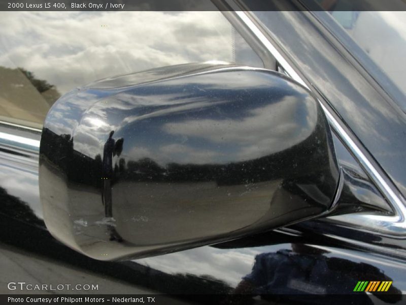 Black Onyx / Ivory 2000 Lexus LS 400