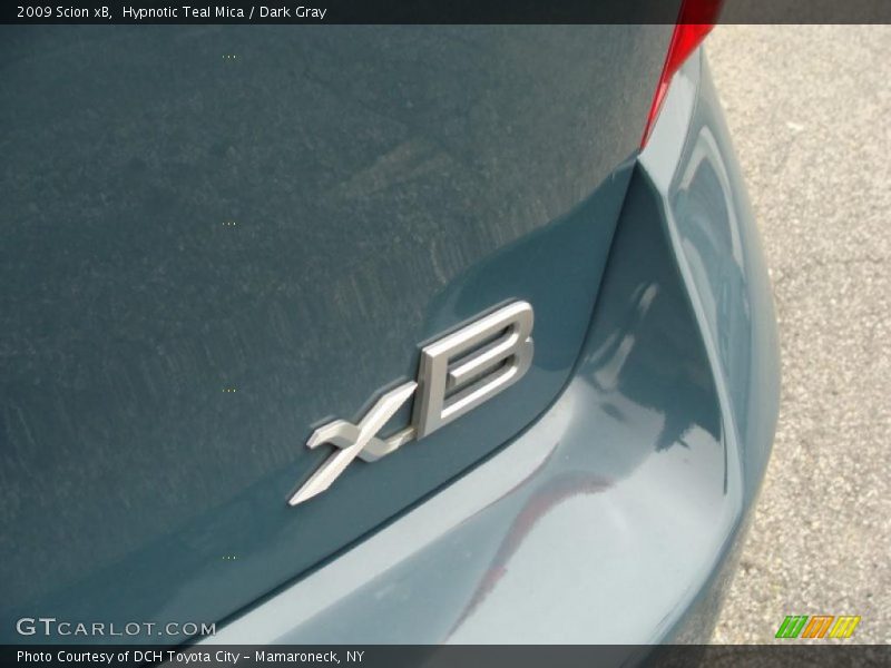 Hypnotic Teal Mica / Dark Gray 2009 Scion xB