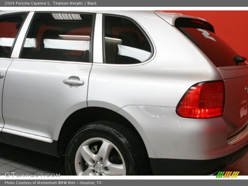 Titanium Metallic / Black 2004 Porsche Cayenne S