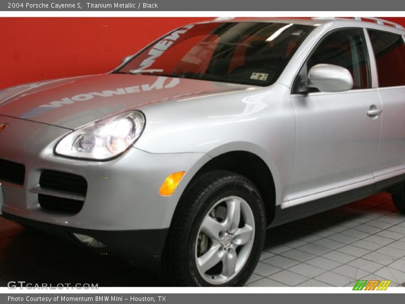 Titanium Metallic / Black 2004 Porsche Cayenne S