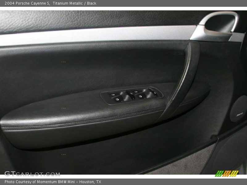 Titanium Metallic / Black 2004 Porsche Cayenne S