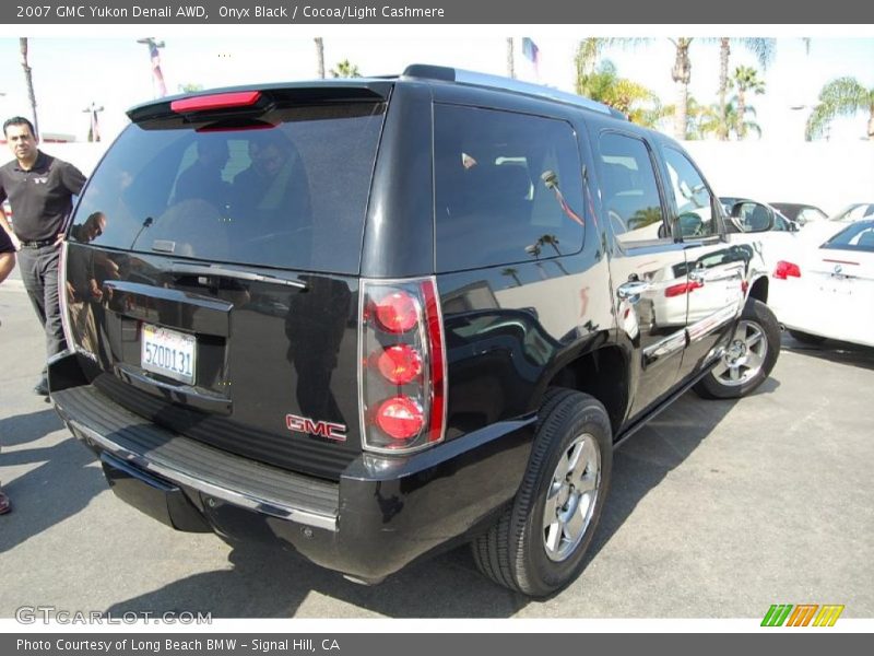 Onyx Black / Cocoa/Light Cashmere 2007 GMC Yukon Denali AWD
