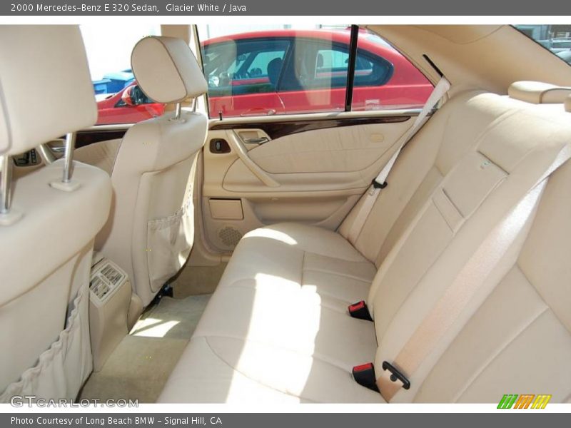 Glacier White / Java 2000 Mercedes-Benz E 320 Sedan