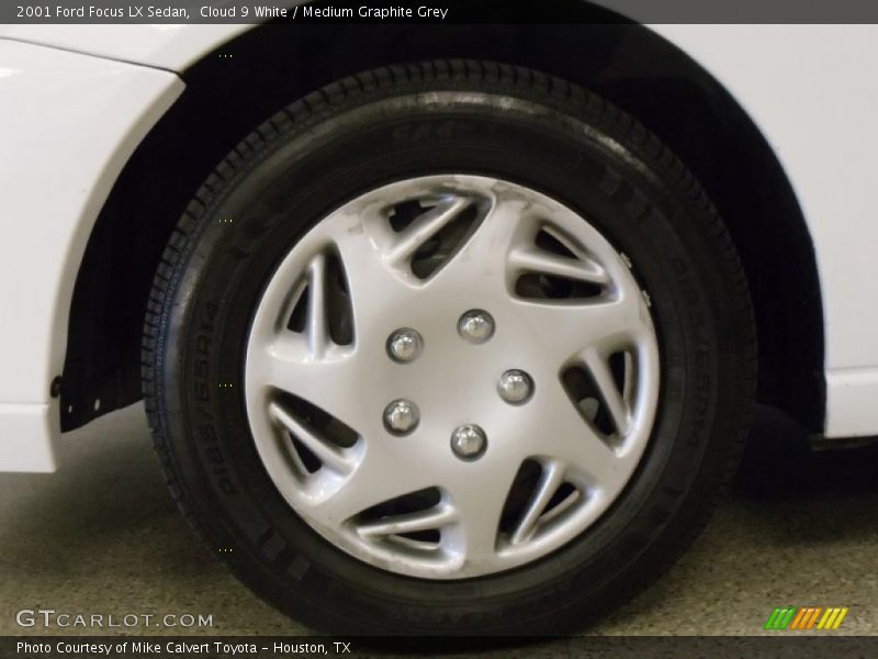 Cloud 9 White / Medium Graphite Grey 2001 Ford Focus LX Sedan