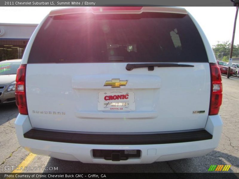 Summit White / Ebony 2011 Chevrolet Suburban LS