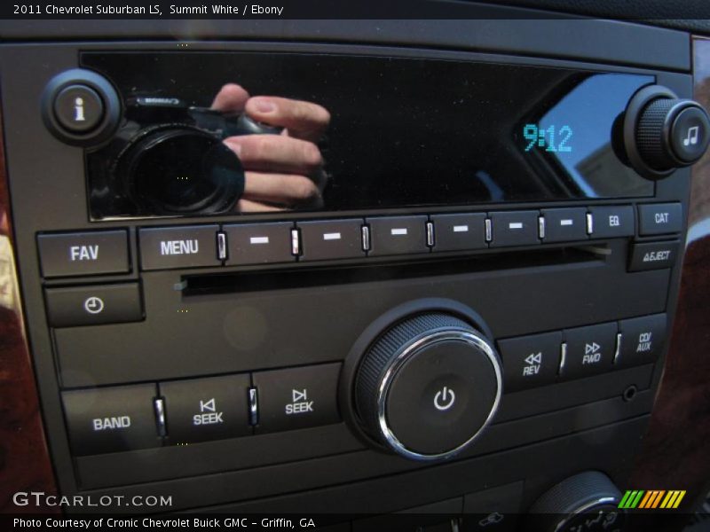 Controls of 2011 Suburban LS