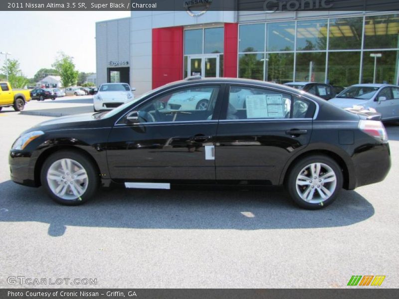 Super Black / Charcoal 2011 Nissan Altima 3.5 SR