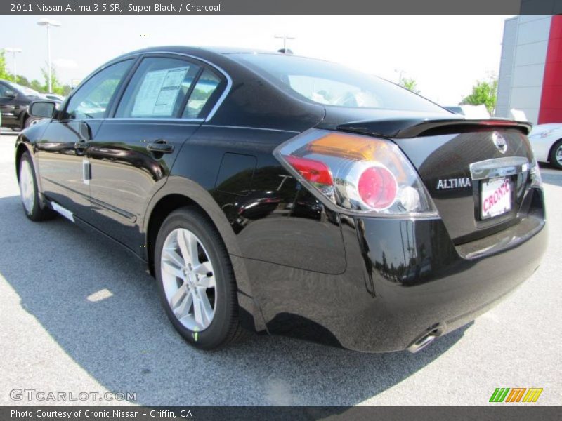 Super Black / Charcoal 2011 Nissan Altima 3.5 SR
