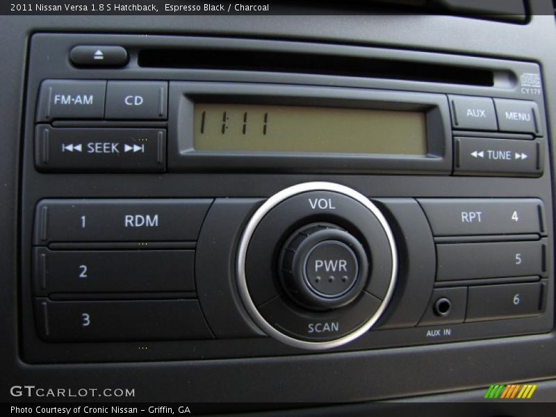 Controls of 2011 Versa 1.8 S Hatchback