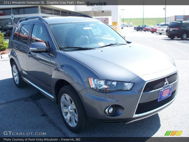 Graphite Gray Pearl / Black 2011 Mitsubishi Outlander SE