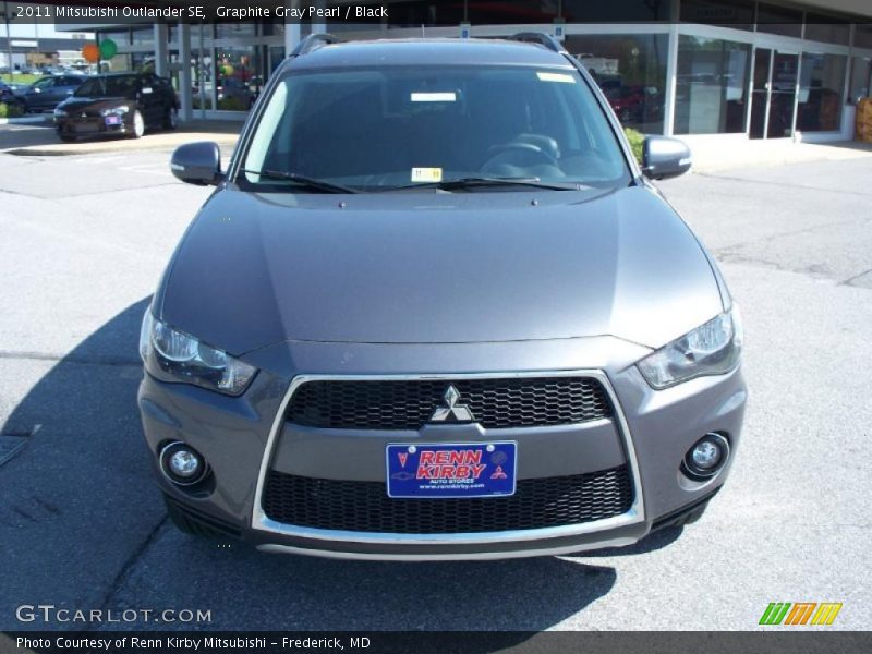 Graphite Gray Pearl / Black 2011 Mitsubishi Outlander SE
