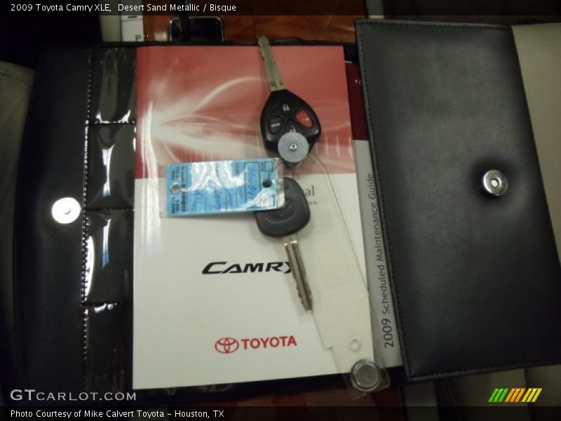 Desert Sand Metallic / Bisque 2009 Toyota Camry XLE