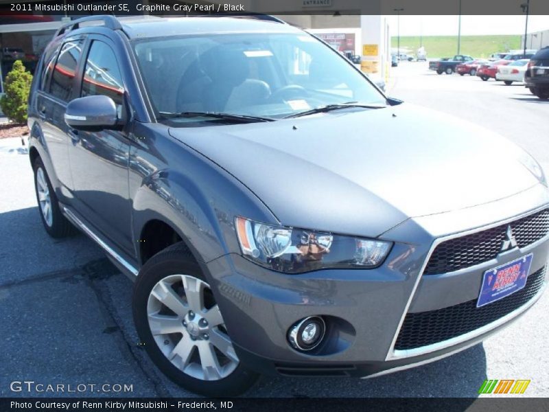 Graphite Gray Pearl / Black 2011 Mitsubishi Outlander SE